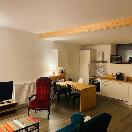 Chez Gaston Lägenhet Chambon-sur-Lac Exteriör bild