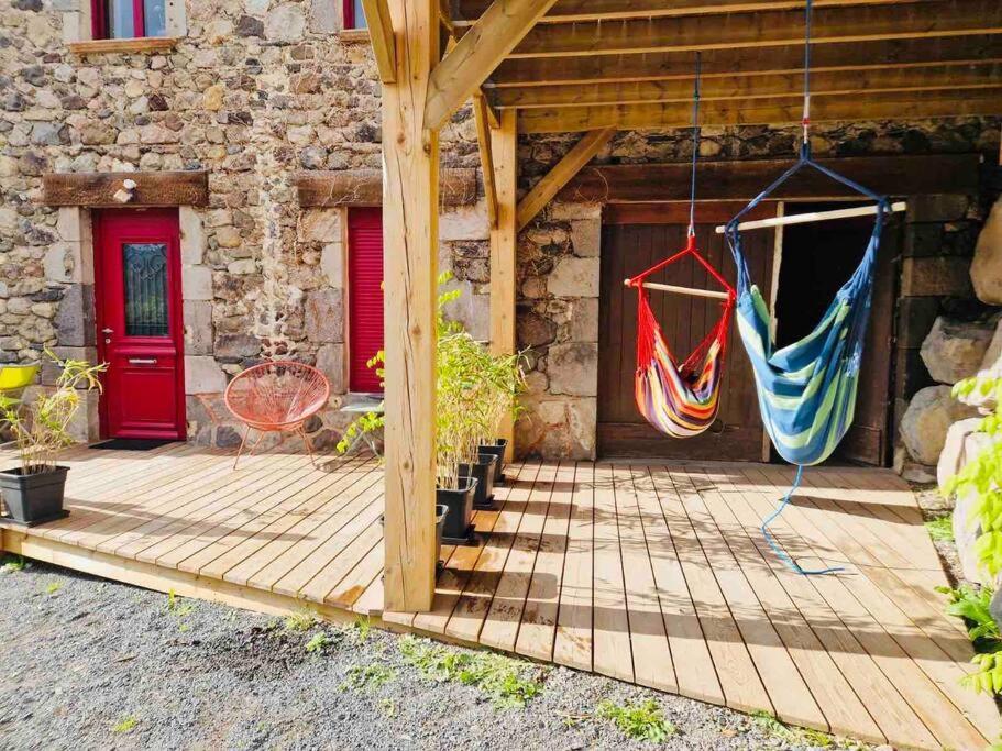 Chez Gaston Lägenhet Chambon-sur-Lac Exteriör bild